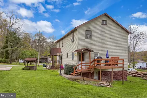 537 Scellini St, Robertsdale, PA 16674