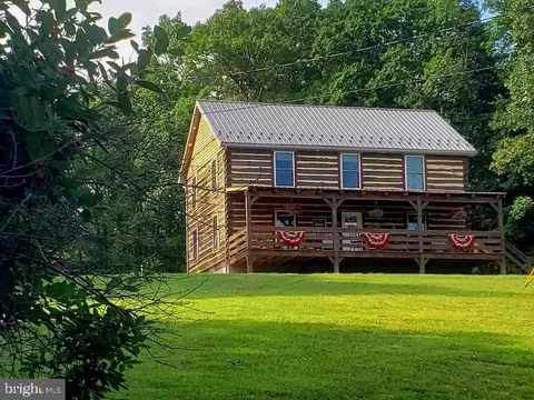 21529 Cranberry Hill Dr, Shade Gap, PA 17255