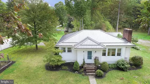 2725 Warm Springs Ave, Huntingdon, PA 16652