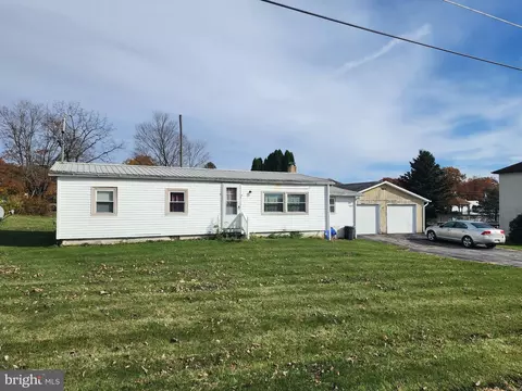 20287 Oak, Broad Top, PA 16621