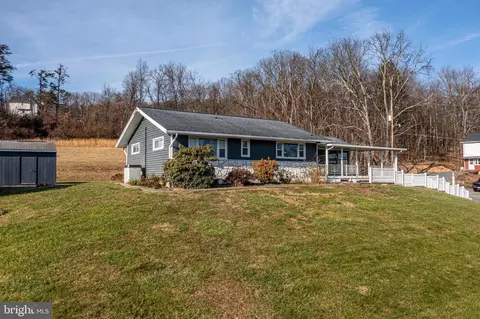 8280 Dunningham Ln, Huntingdon, PA 16652