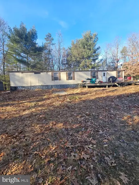 7313 Big Buck Dr, Three Springs, PA 17264