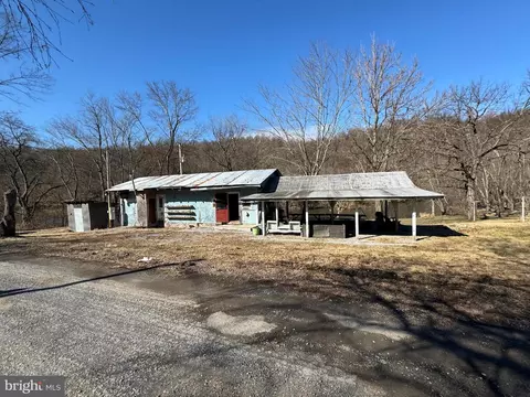 14974 Bilger, Mount Union, PA 17066 photo 2