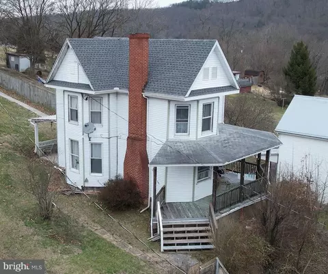 221 Church St, Huntingdon, PA 16652
