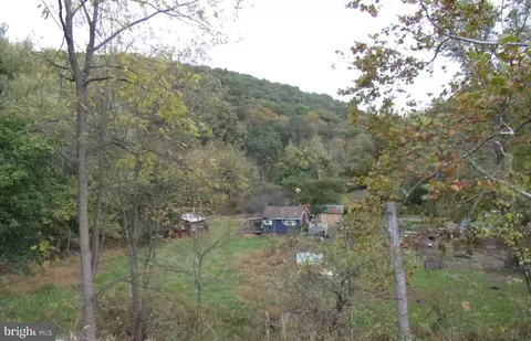 8806 Pike Run Dr, Huntingdon, PA 16652