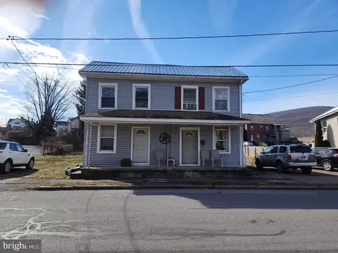 15-19 W Water St, Mount Union, PA 17066