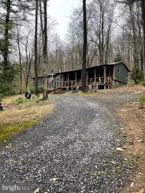 7719 Dogwood Dr, Mapleton Depot, PA 17052