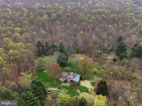 20077 Coles Valley Rd, Robertsdale, PA 16674