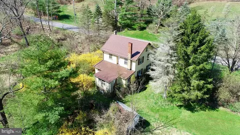 21247 Coles Vly, Robertsdale, PA 16674