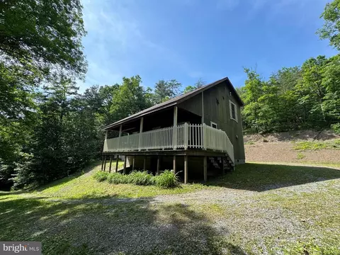 11081 Knob Ln, Shirleysburg, PA 17260