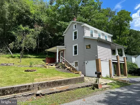 89 Stone Creek Ave, Huntingdon, PA 16652