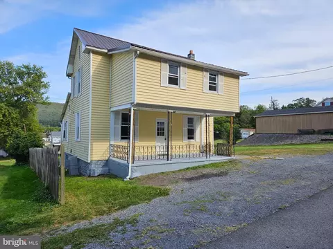 415 High St, Rockhill Furnace, PA 17249