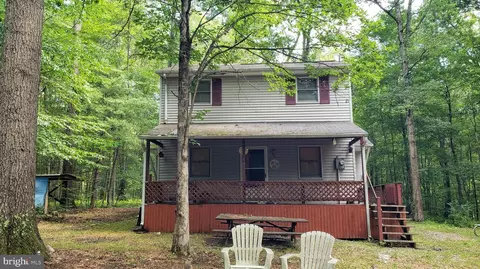 6115 Acorn Rd, Robertsdale, PA 16674