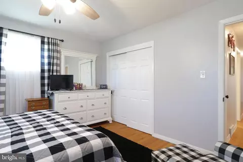 Bedroom - 2141 Pennington Rd, Tyrone, PA 16686 photo 2 of 3