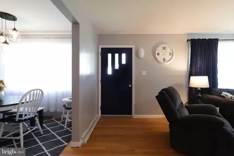 Entry Way - 2141 Pennington Rd, Tyrone, PA 16686 photo 1 of 6