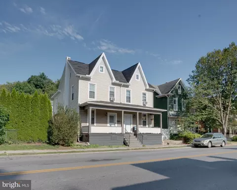 1127 Moore St, Huntingdon, PA 16652