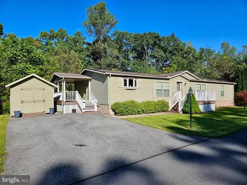 11104 Alexander Ave, Mount Union, PA 17066