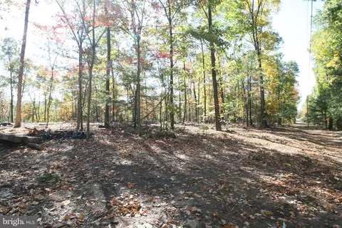 000 Buck Trl, Shade Gap, PA 17255