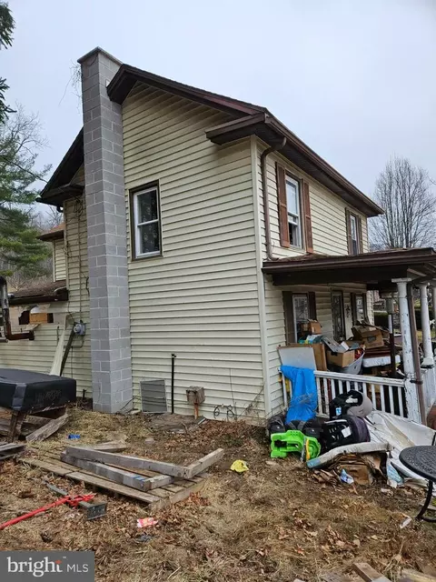 21220 Main St, Shade Gap, PA 17255