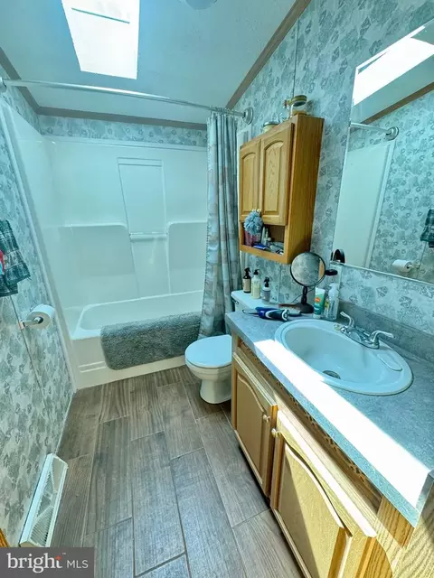 Bath - 7192 Coder Rd, Huntingdon, PA 16652 photo 4 of 4