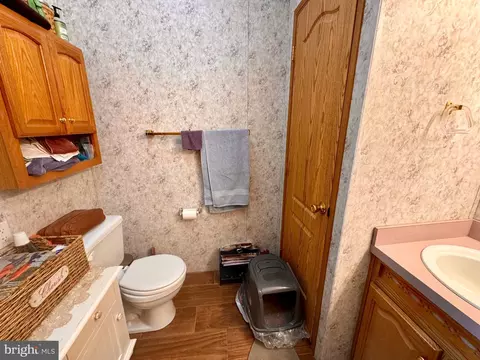 Bath - 7192 Coder Rd, Huntingdon, PA 16652 photo 2 of 4