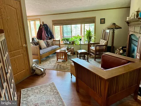 Entry Way - 7192 Coder Rd, Huntingdon, PA 16652 photo 1 of 3