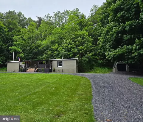 566 Walnut St, Cassville, PA 16623