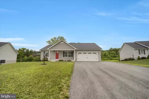6224 Tuscarora Dr, Huntingdon, PA 16652