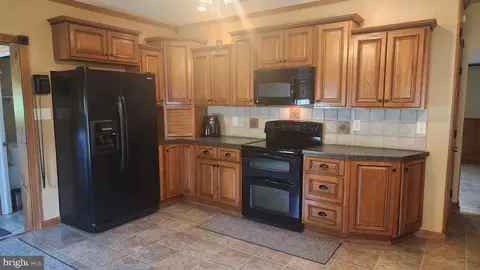 438 Grant St, Mapleton Depot, PA 17052 photo 13