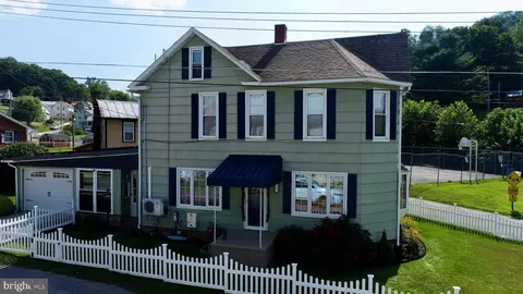 438 Grant St, Mapleton Depot, PA 17052 photo 6