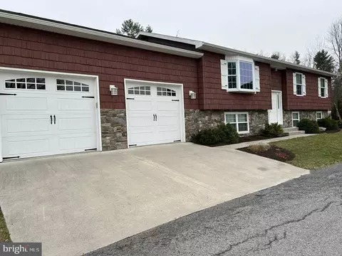 105 Water St, Cassville, PA 16623
