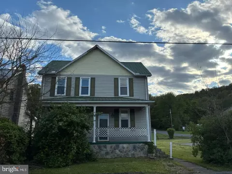 14074 2nd St, Mount Union, PA 17066