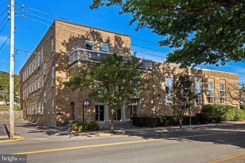 1001 Moore St, Huntingdon, PA 16652