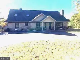 8124 Cromwell Church Rd, Hustontown, PA 17229