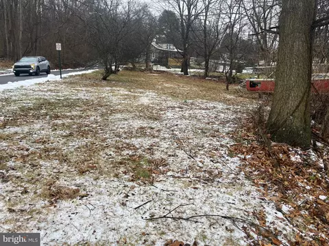 Isett, Spruce Creek, PA 16683