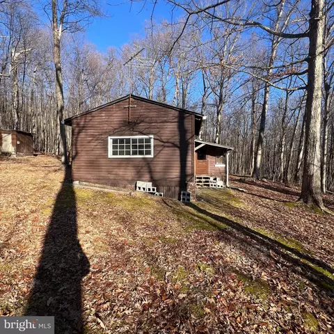 5840 Tram Rd, Petersburg, PA 16669