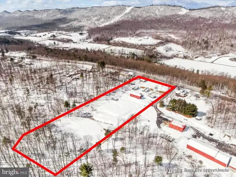 11210 Dlg Dr, Shade Gap, PA 17255