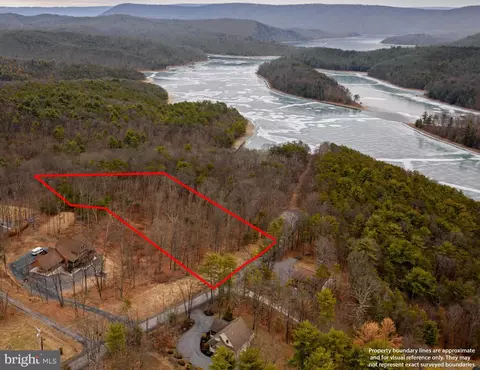 Parks Rd, Huntingdon, PA 16652