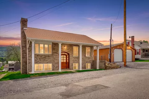 429 High St, Rockhill Furnace, PA 17249