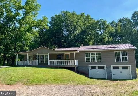 7968 Cromwell Rd, Three Springs, PA 17264
