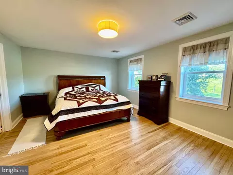 Bedroom - 11698 Chaney Spring Rd, Huntingdon, PA 16652 photo 1 of 8