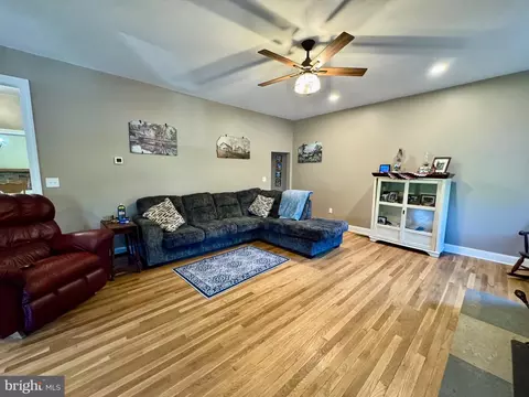 Living - 11698 Chaney Spring Rd, Huntingdon, PA 16652 photo 3 of 3