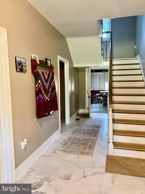 Entry Way - 11698 Chaney Spring Rd, Huntingdon, PA 16652 photo 5 of 10