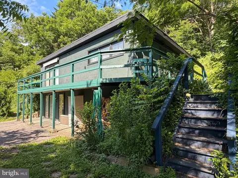 510 S Washington St, Mount Union, PA 17066