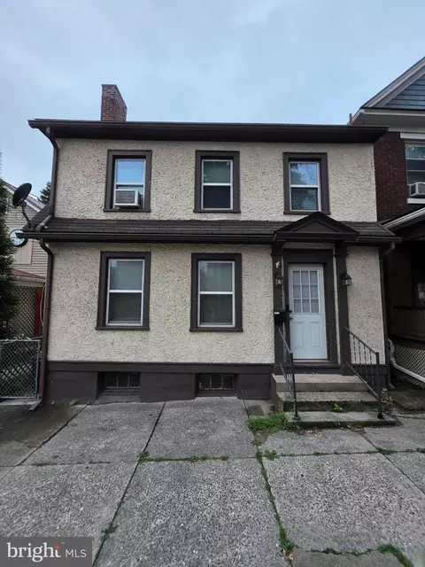 411 7th St, Huntingdon, PA 16652