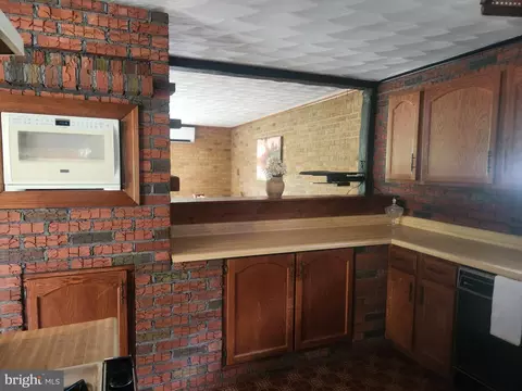 Kitchen - 17059 Smith Valley Rd, Mapleton Depot, PA 17052 photo 2 of 5