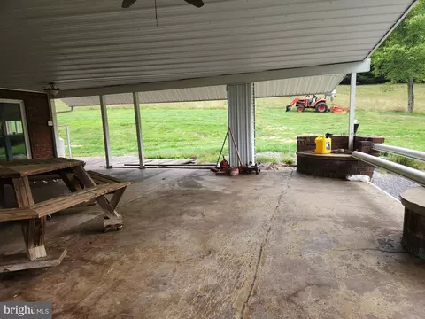 Exterior - 17059 Smith Valley Rd, Mapleton Depot, PA 17052 photo 7 of 14