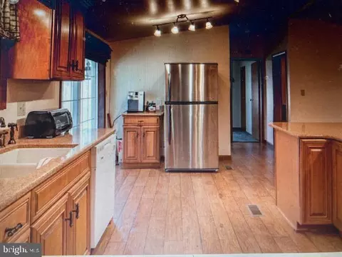 Entry Way - 7223 Turkeystop Ln, Mapleton, PA 17052 photo 1 of 1