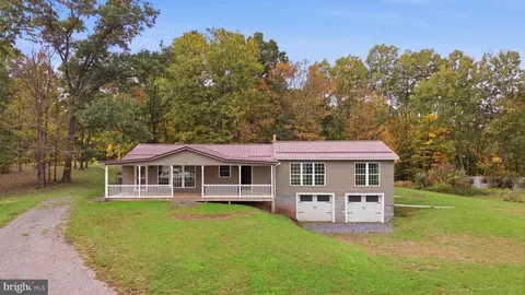 7968 Cromwell Rd, Three Springs, PA 17264