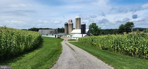 2361 Dogwood Rd, Cherry Tree, PA 15724